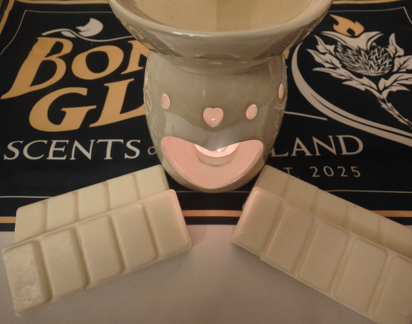 4 Wax Melts for £13 - Mix & Match Scottish Scents | Bonnie Glow